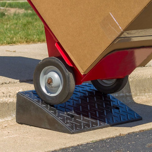 Traffic Parking Durable Car Rubber Curb Ramps Threshold Kerb Ramp