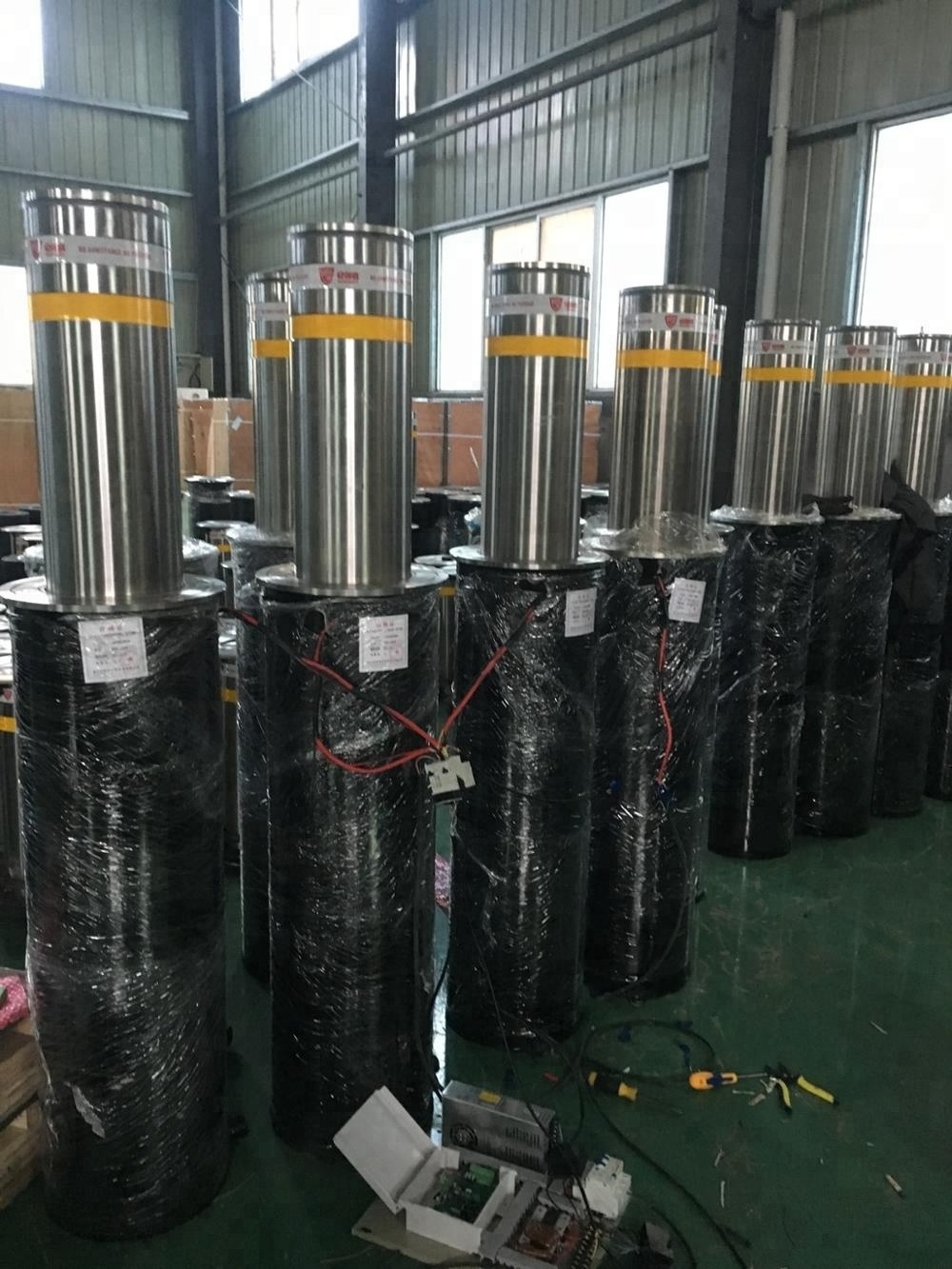 automatic rising bollards 600*219mm Hydraulic bollard