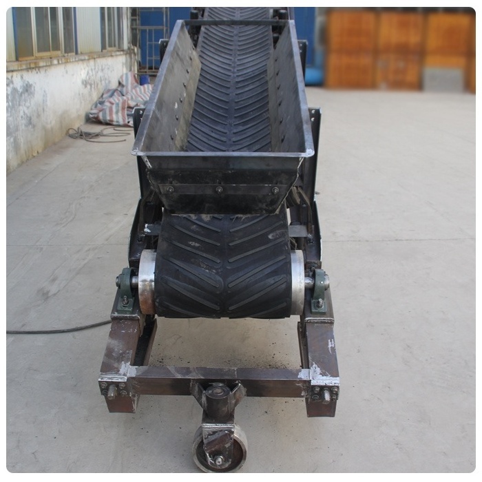 Lowest price mobile earth conveyor belt with hopper