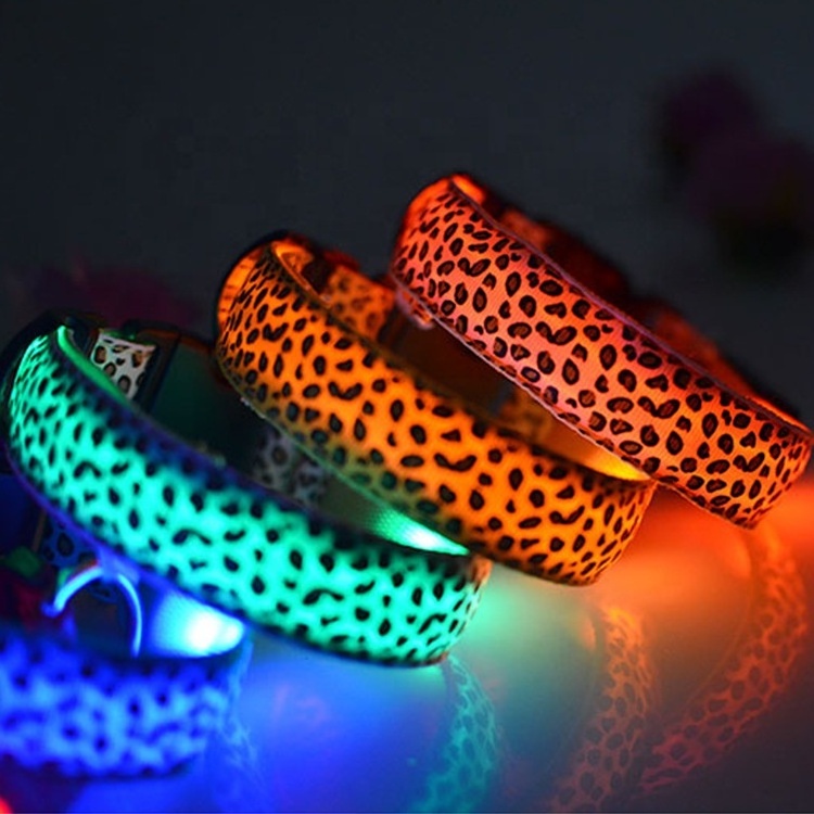 Leopard Led Dog Collar Flashing Nylon 3 Mode Lighting  Usb Chargeable Leopard Print Dog Pet Collar Dog Collars Manufacturers