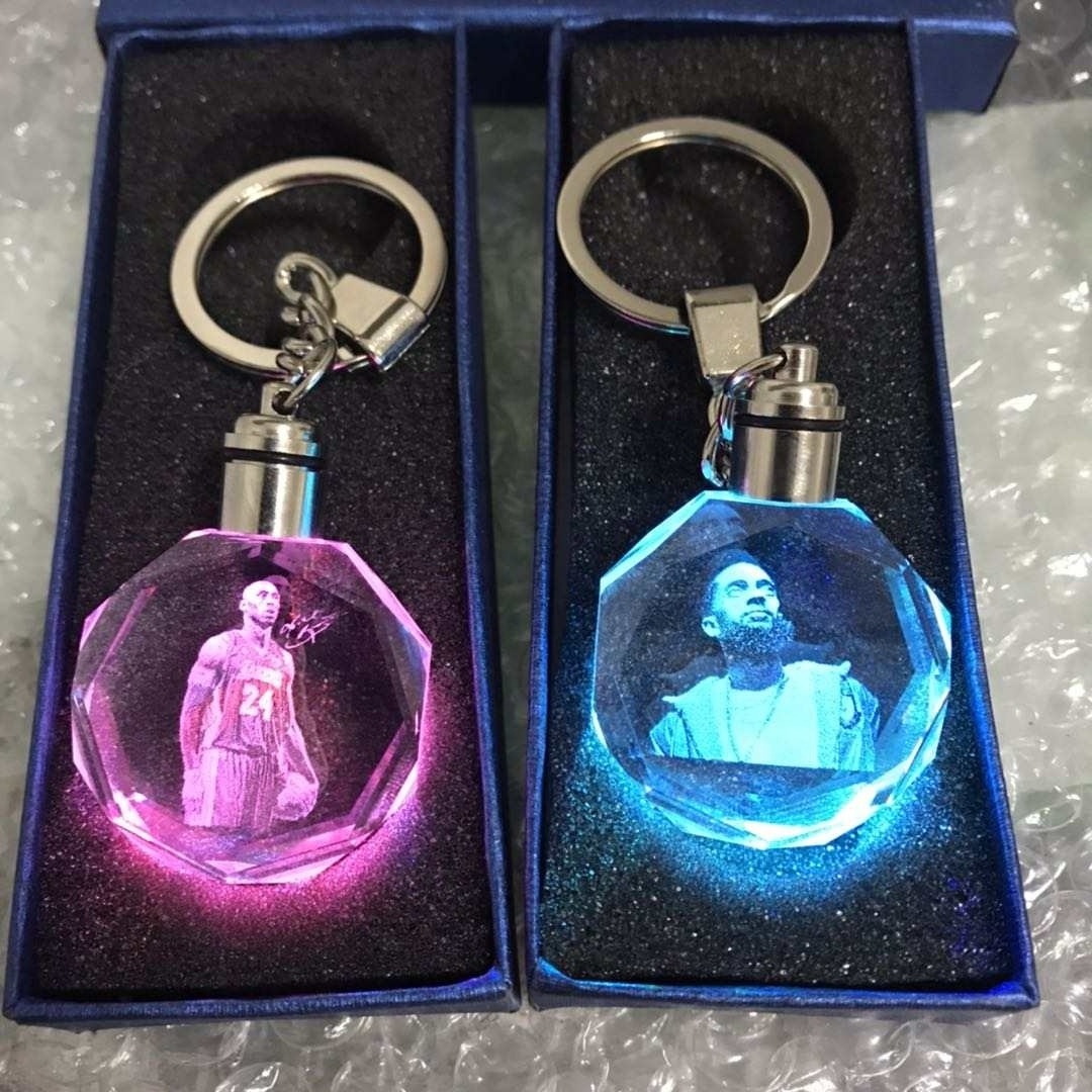 New arrival 3D laser Kobe 24 Bryant crystal Keyrings Souvenir Gift led Keychain For Fans