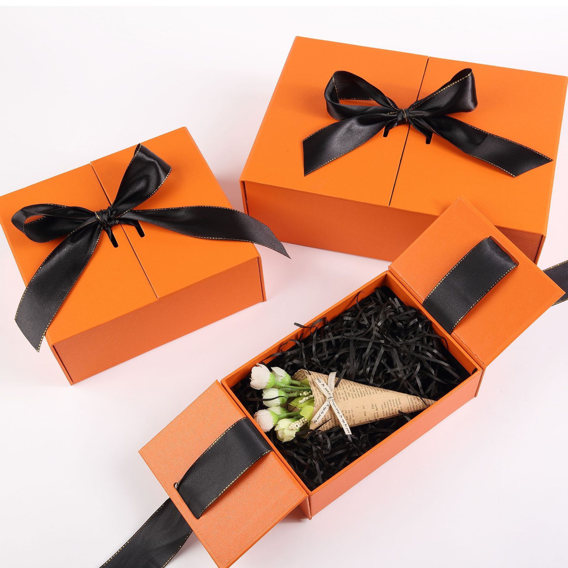 Wholesale double door open cosmetics  gift packaging box cardboard fancy favor wedding door gift box with ribbon