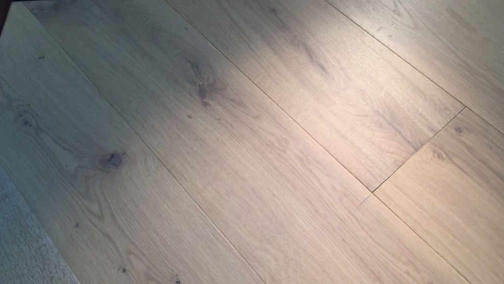 Newest Arrival 15mm Engineered Wood Flooring Oak ABCD Grade UV Boards 220mm x 15/4mm Tongue and Groove Oak Floors