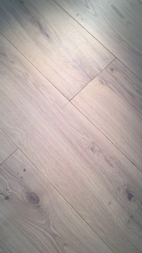 Newest Arrival 15mm Engineered Wood Flooring Oak ABCD Grade UV Boards 220mm x 15/4mm Tongue and Groove Oak Floors