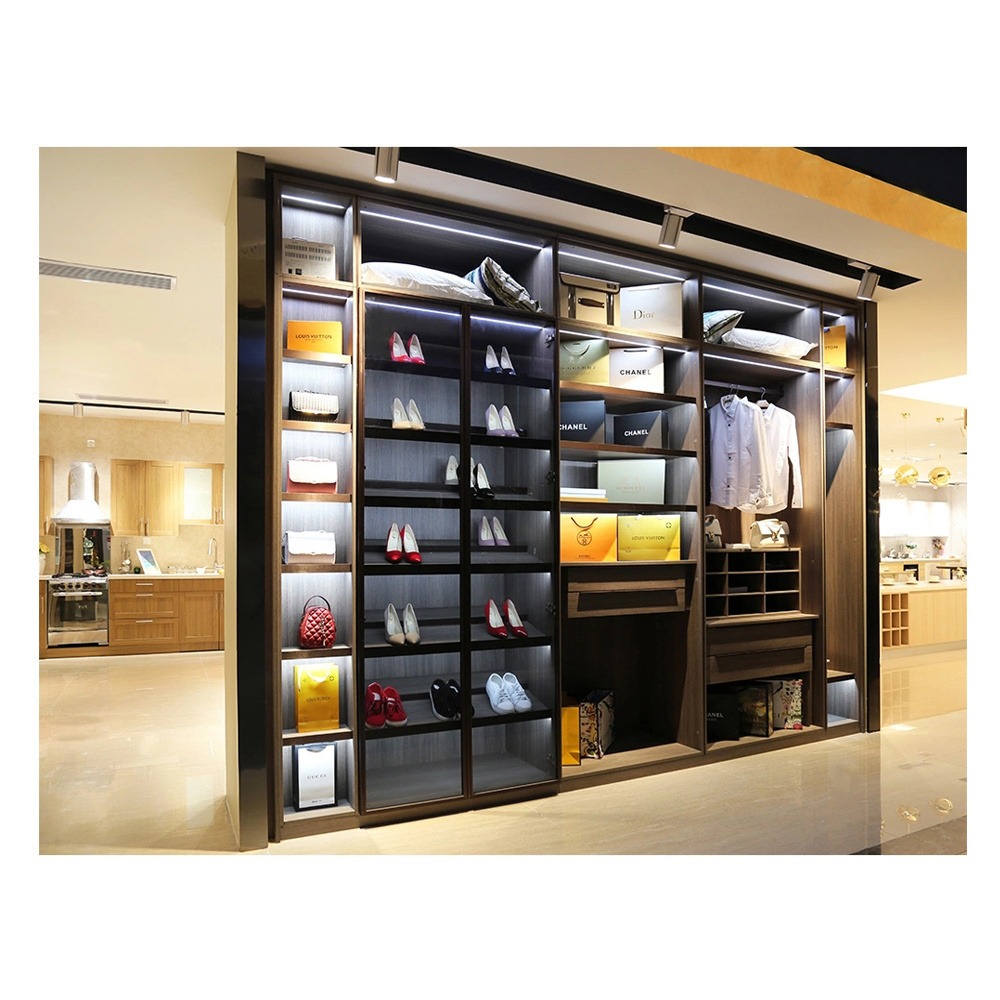 Sales Promotion Good Quality Luxury and Customized Design Modern Wardrobe with Tempered Glass