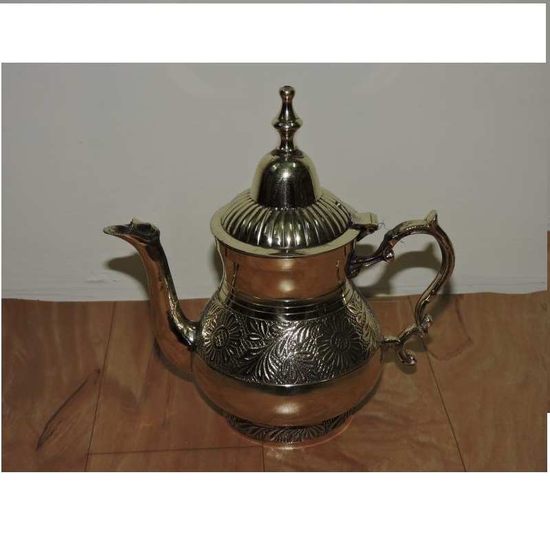 Copper And Pure Brass Metal Engraved New Designer Turkish Metal Coffee pot With Wooden Handle Moroccan Coffee Pot