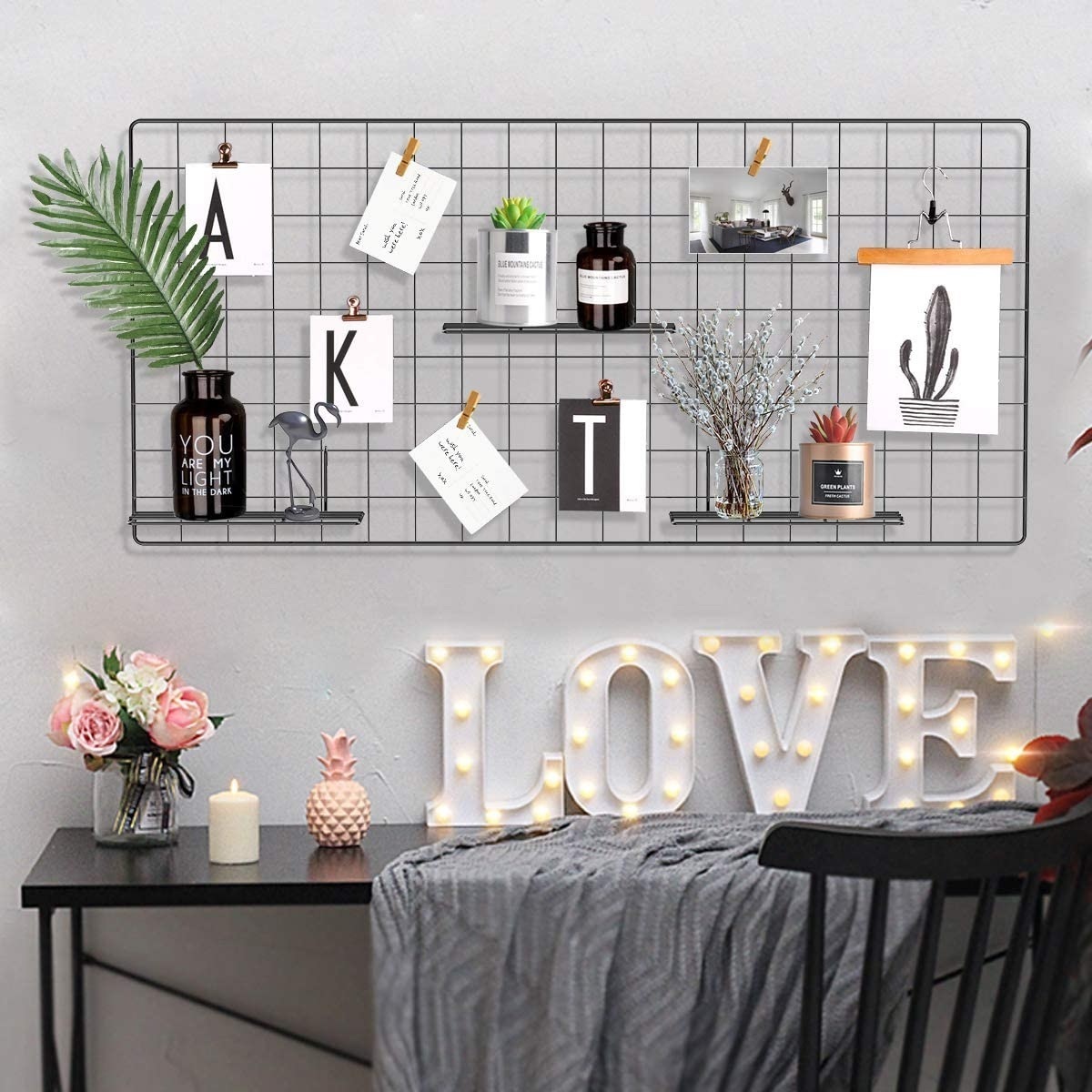 Photo Hanging Metal Wire Wall Shelf With Black Powder Coating Finishes High Quality With Three Tiers For Storage at Wholesale in