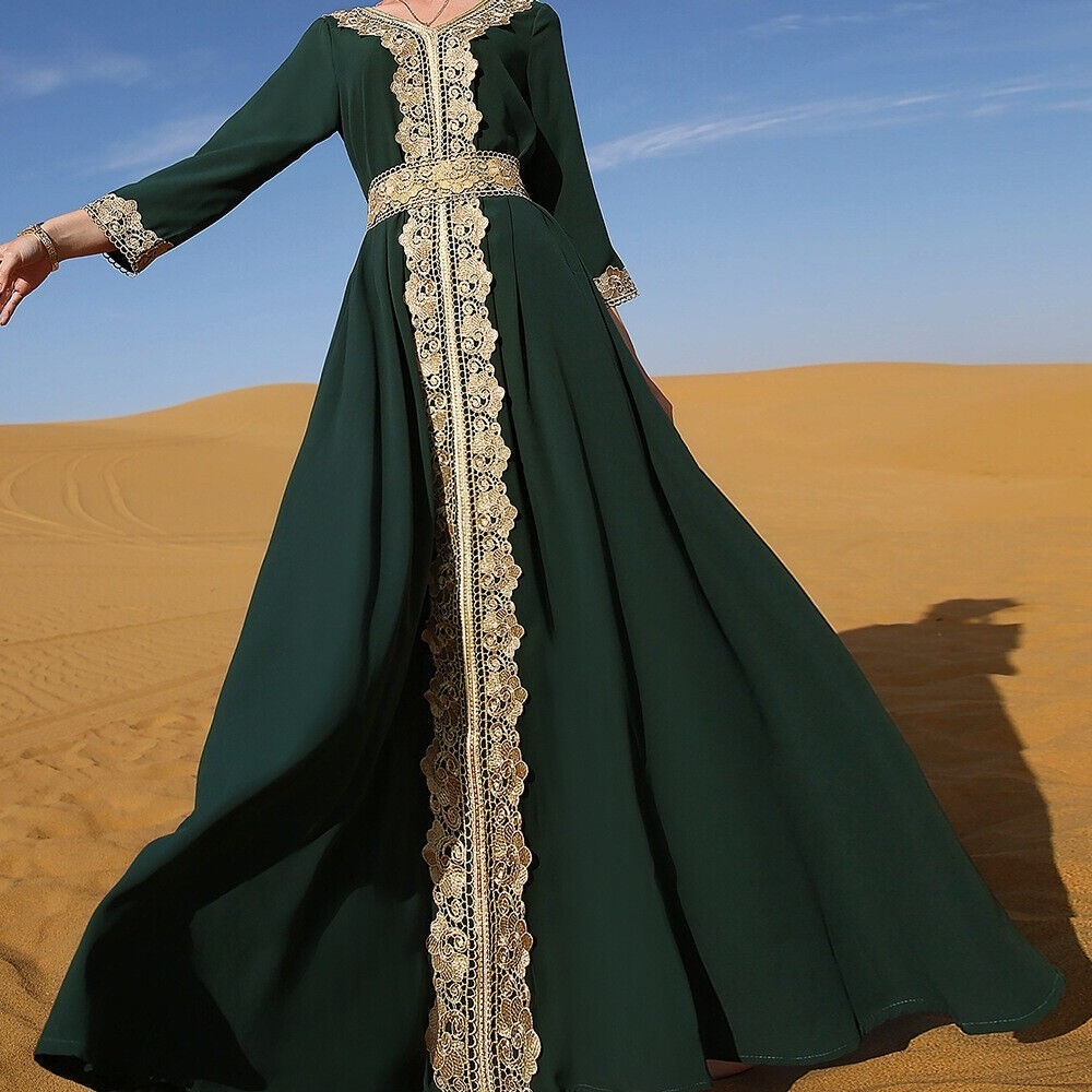 Winter Velvet Arabic Kaftan Dress New Muslim Women Kaftan Islamic Maxi Dress Long Sleeve Arab Jilbab Abaya wholesale From India