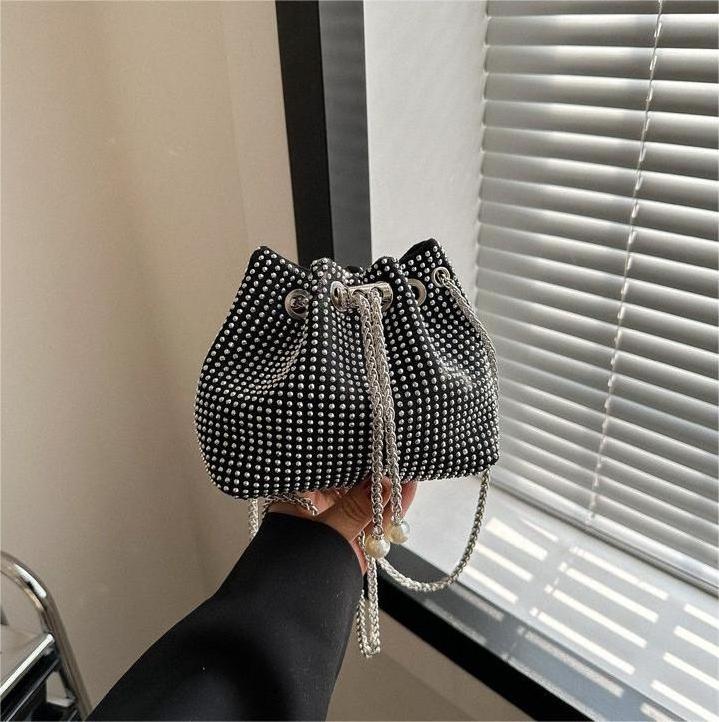 Wholesale Cheap Fashion Wedding Ladies Diamond Bucket Bag Clutch Luxury Evening Bags 2024 For Women Party Rhinestone Purse