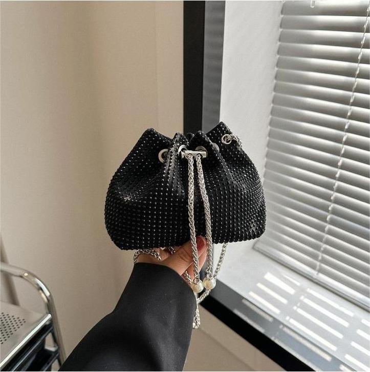 Wholesale Cheap Fashion Wedding Ladies Diamond Bucket Bag Clutch Luxury Evening Bags 2024 For Women Party Rhinestone Purse