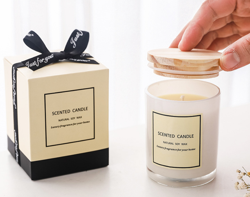 Factory OEM White Glass Candle Jar Custom Private Label Soy Wax Scented Candles with Wooden Lid Luxury Box Christmas Gift Set