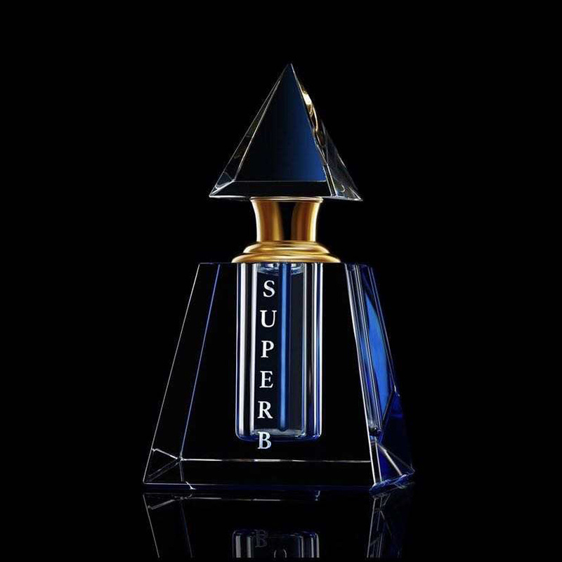 New Arrival Pyramid Essentiall Perfume Oil Bottle Crystal Empty Refillable Glass Oil Bottle for Art Decoration