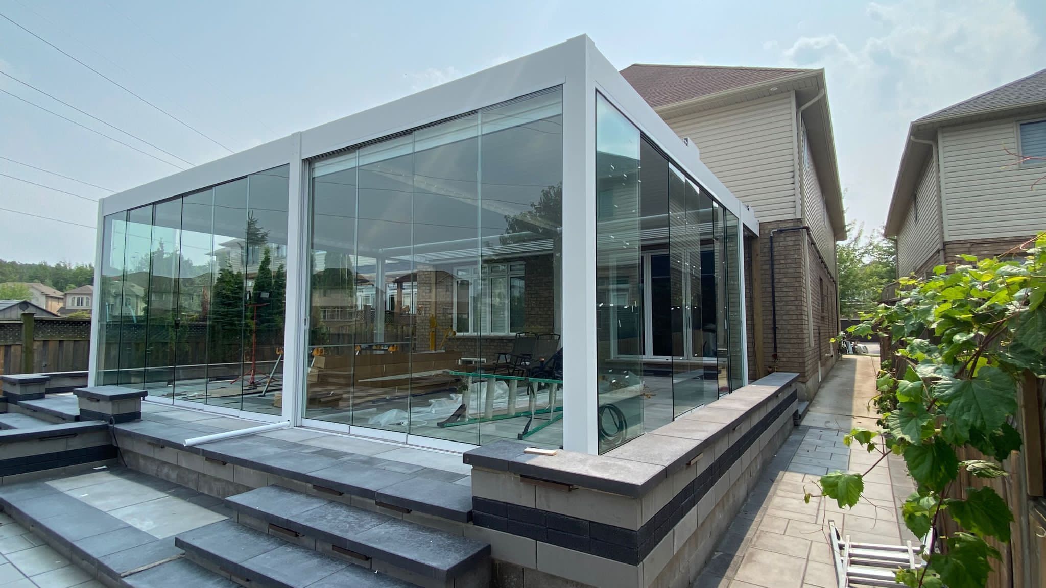 Aluminum Louvre Roof Electric Terrace Gazebo 3X3m 4X3m Garden Bioclimatic Pergola with Glass Wall Waterproof pergola