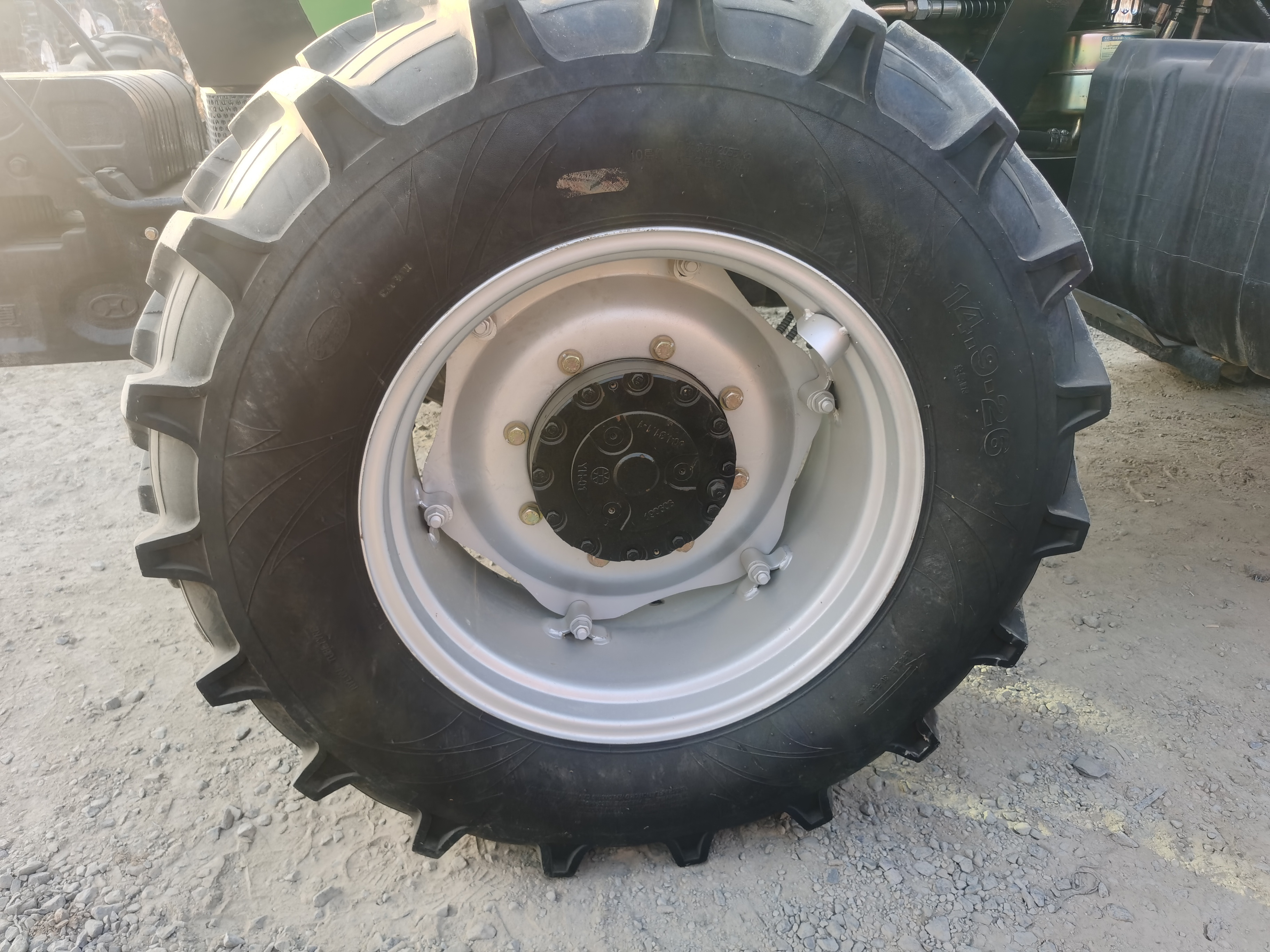 Cheap Factory Front End Loader For Iseki Chains Konig Tractor