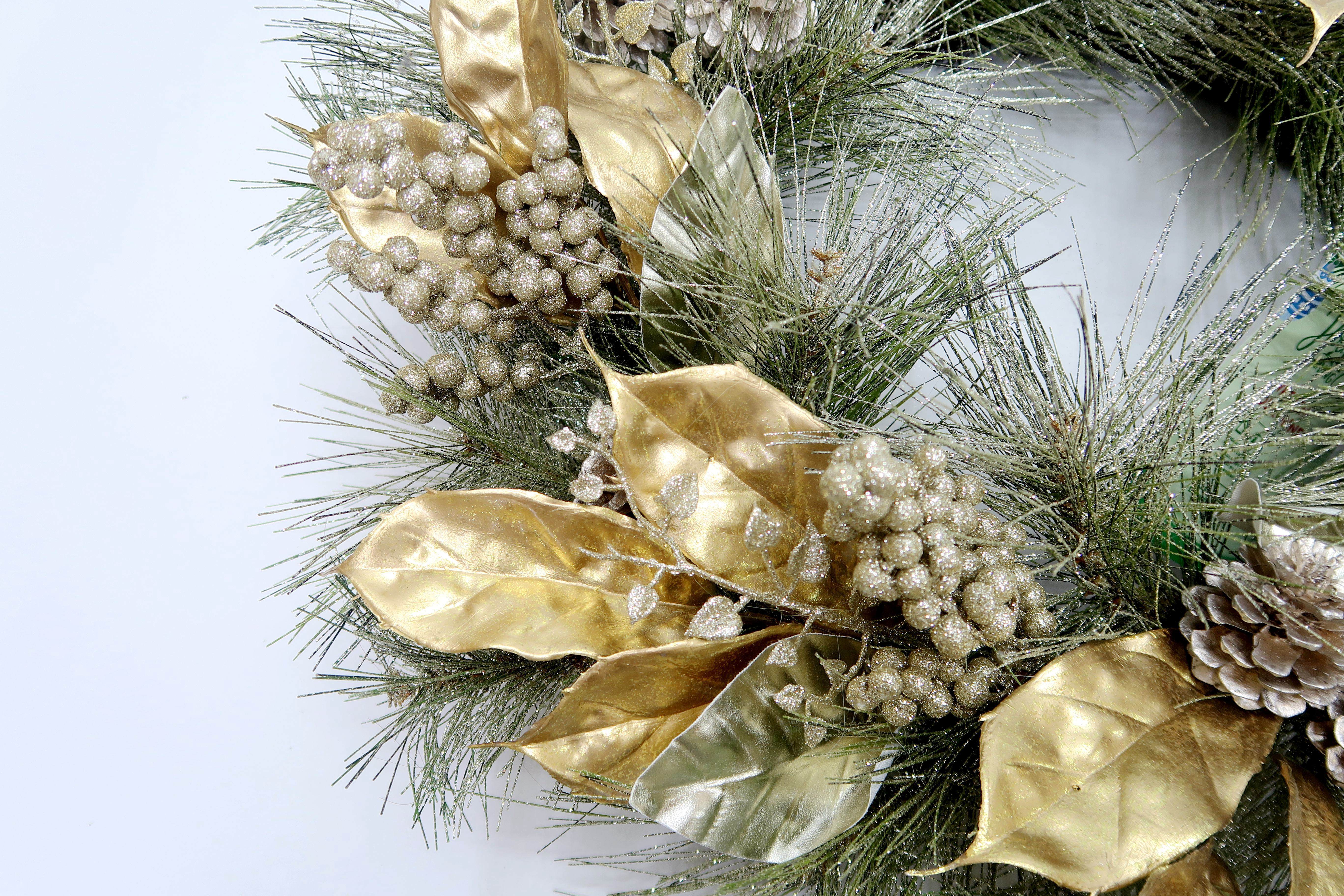 24inch Magnolia/ Pine/ Berries/ Champagne Christmas Wreath Pine Decoration