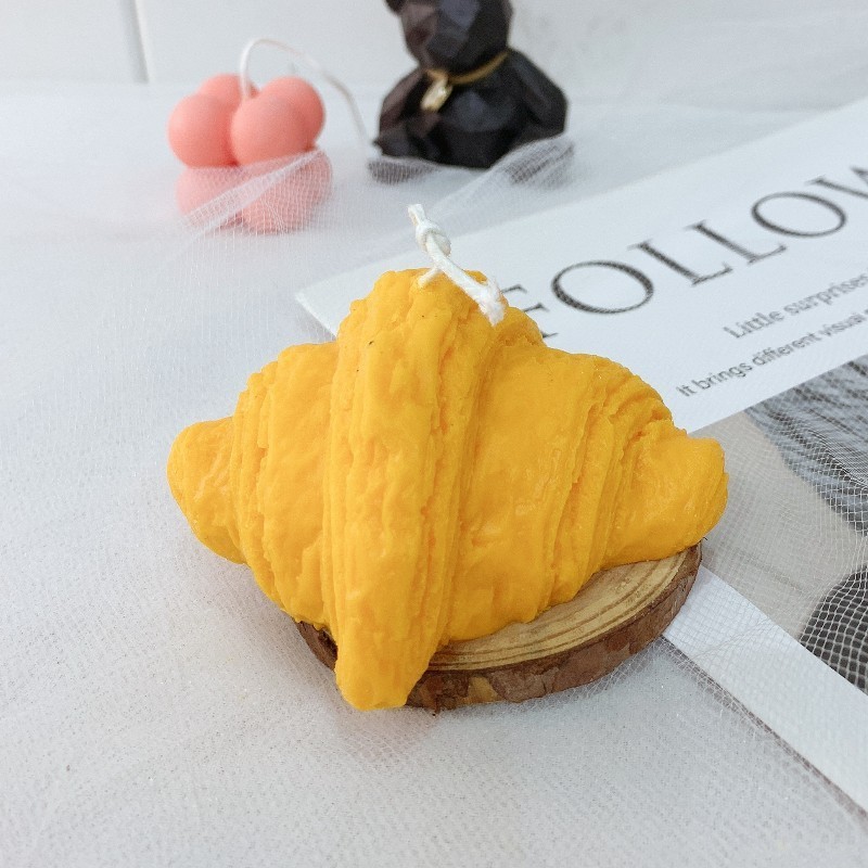 New Yellow Croissant Scented Candle Table Shooting Props Decoration Wedding Companion Gift Baking Bread Candle