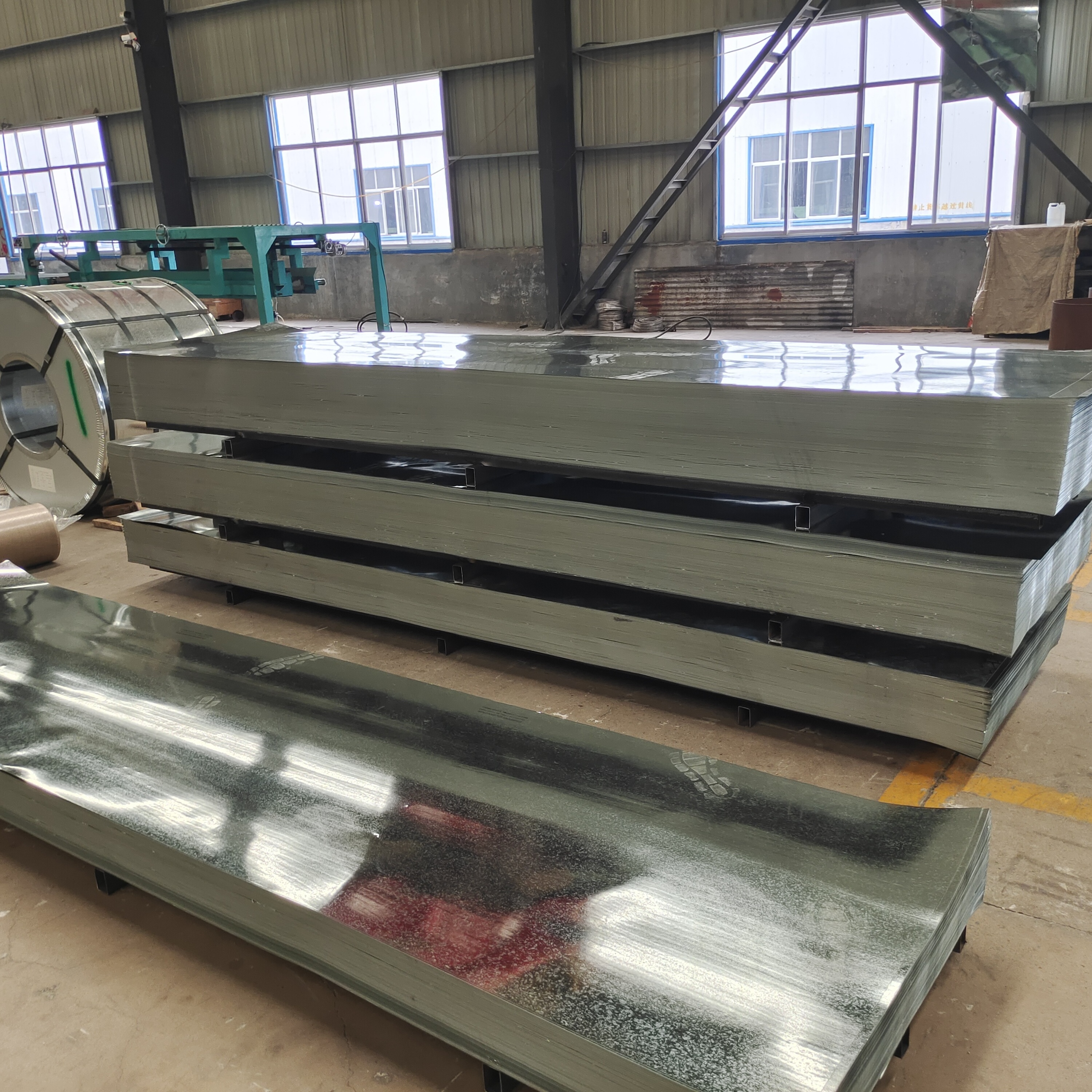 Roofing Sheets Ppgl Corrugation Steel Coils Sheets Galvanized Polycarbonate Roofing Sheet