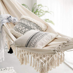 Cotton hammock with tassel