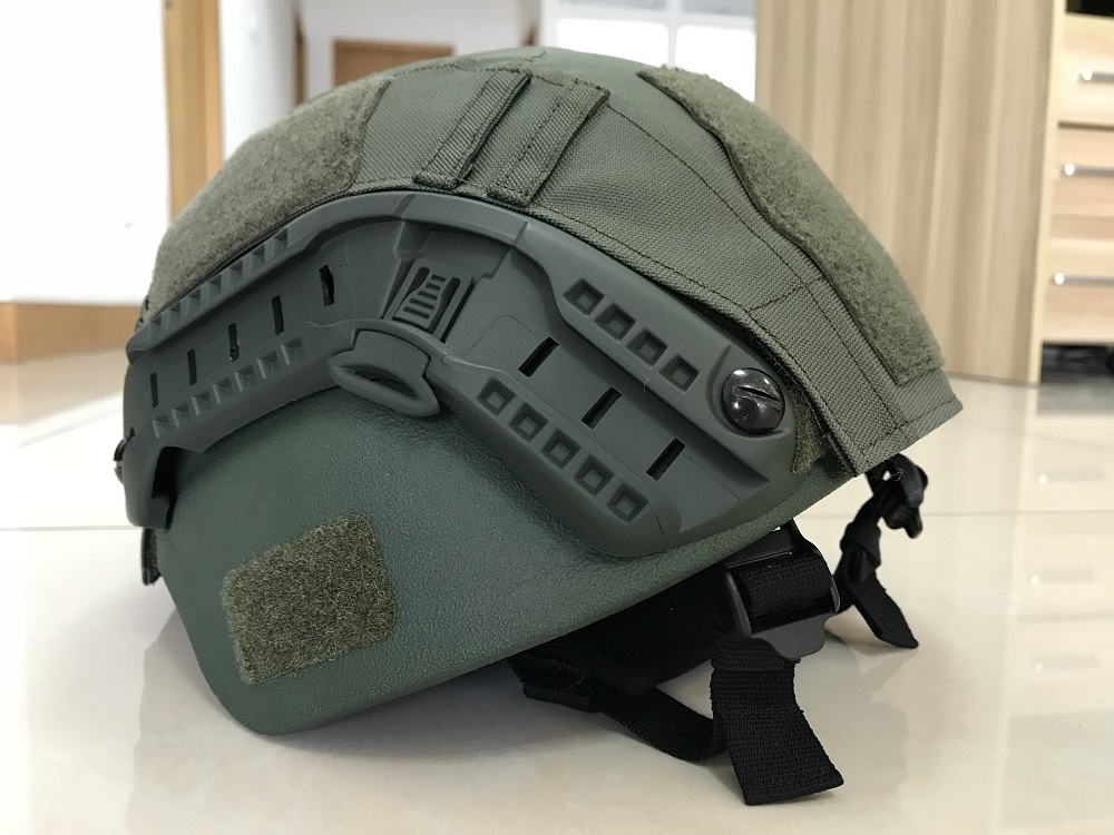 Tactical Helmet PE Helmet High Quality FAST MICH Outdoor Helmet