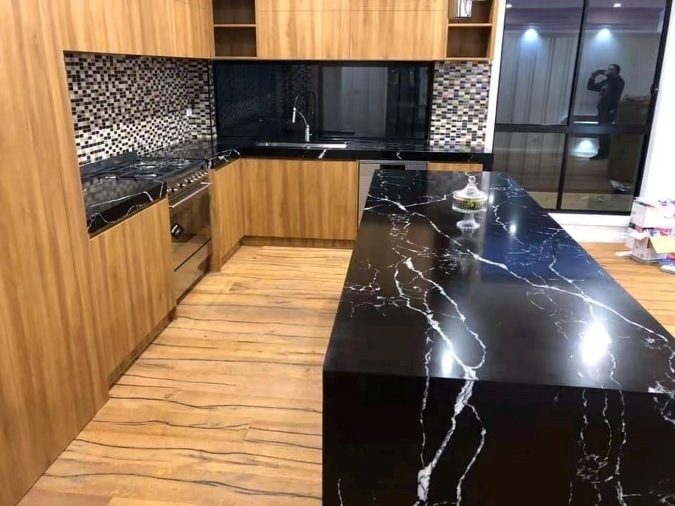 Black Quartz Vanity Countertops Kitchen Stone Slab With white Veins Flat Edge Prefab Artificial Quartz Stone Countertop Island