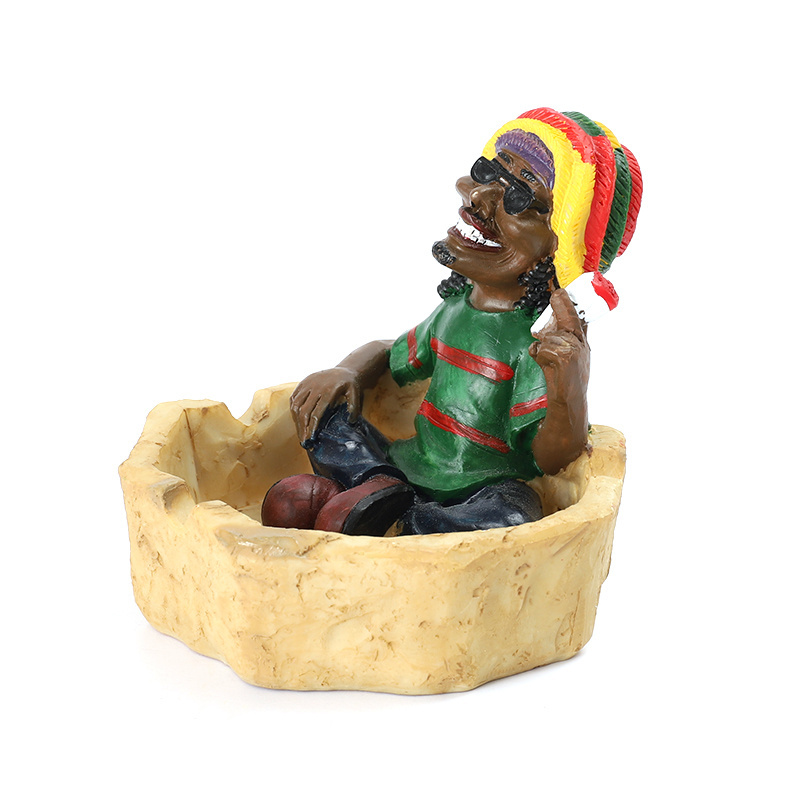 Wholesale Custom High Quality Funny Smoke Accessories Jamaican Sexy Resin Ashtray