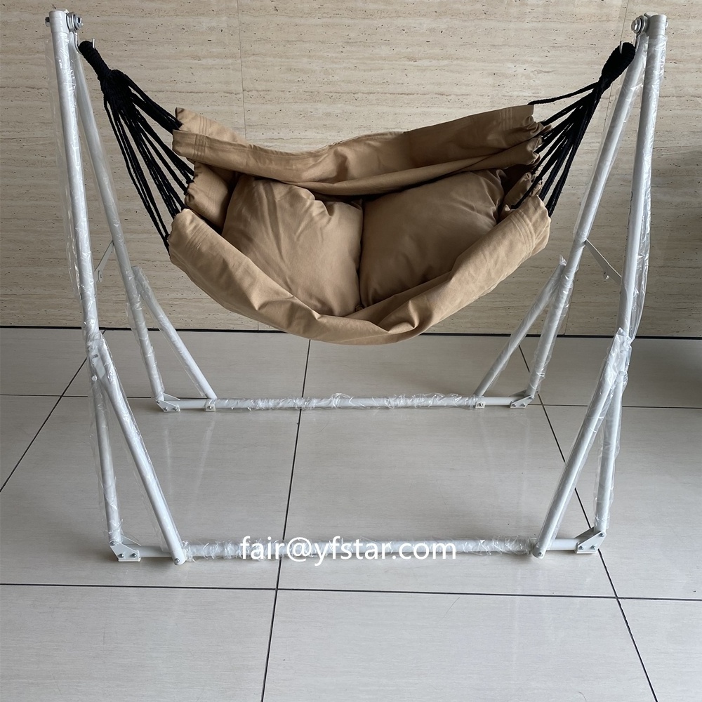 Hammock with Stand Hamaca con soporte Hangematte mit Stander Hamac avec support Hangmat met standard Hammock with Stand