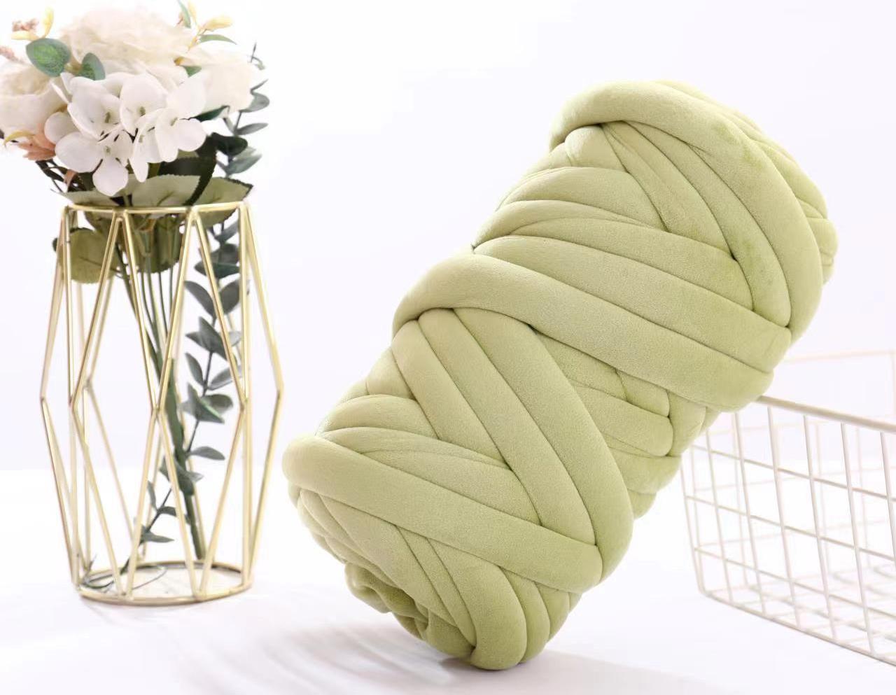 2-3cm Velvet Tube Yarn Chunky Hand Knitting Machine Washable Vegan Polyester Braid Tube Yarn