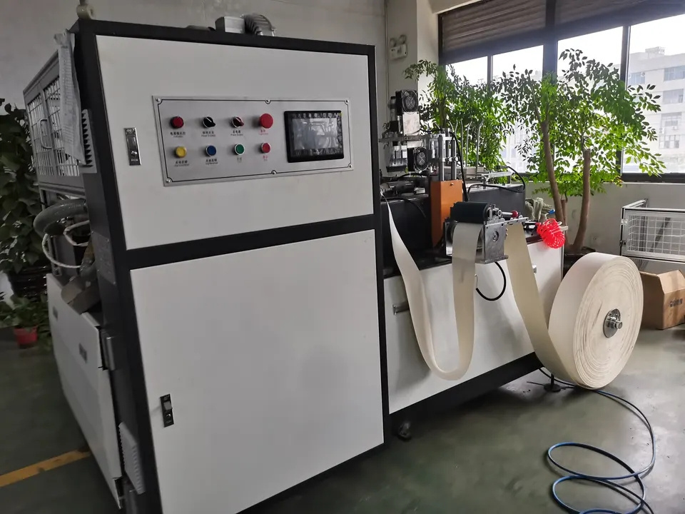 Low Speed Paper Bowl Forming Machine Paper Cup Making Machine