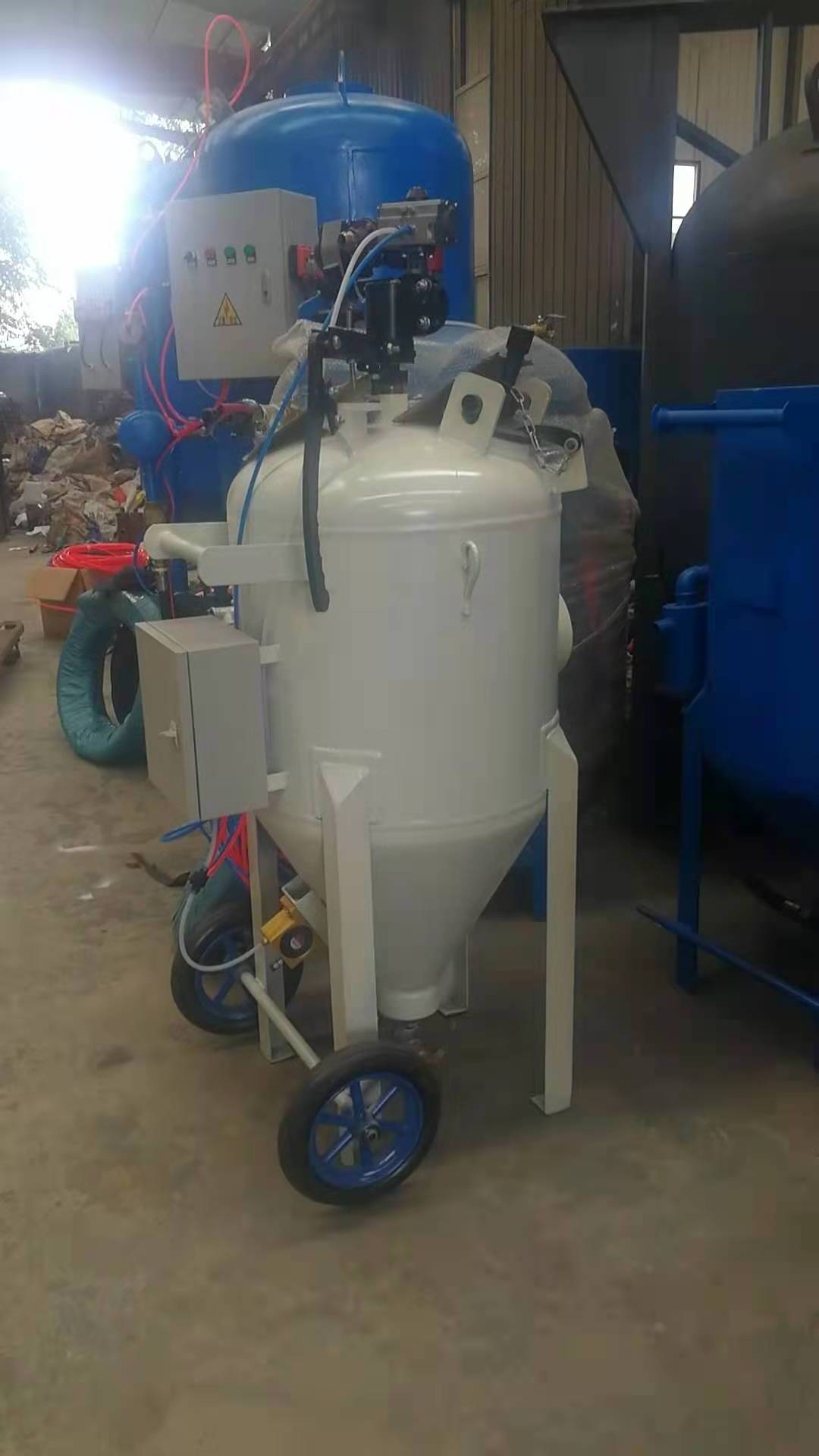 Wet Sand Blasting Cabinet Water Sandblasting Machine/dry Sand Blasting Machine