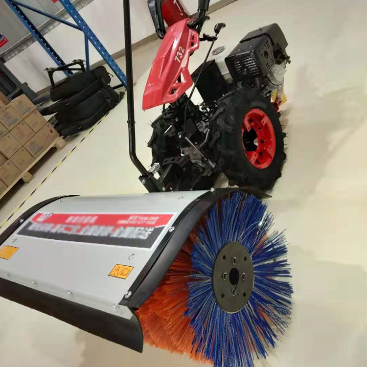 24 Inch Snow Sweeper Tractor 4 Forward 6Hp Snow Blower