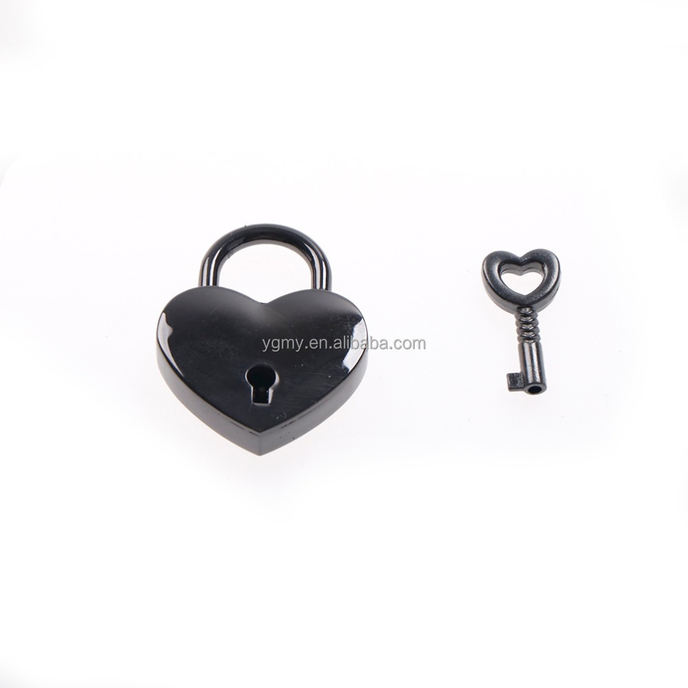 New Retro Vintage Personalized Heart Shape Padlock with Key Travel Luggage Suitcase Locker Lock Set keychain