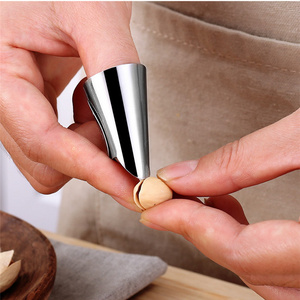 Stainless Steel Kitchen Cutting Tools Finger Protector Finger Guard