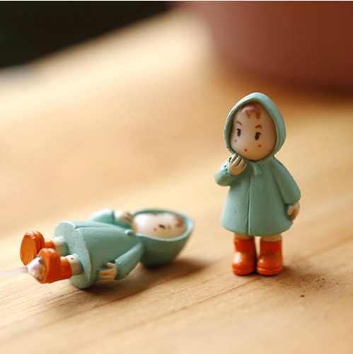 Hot Sale Cute Mini Figurines Miniature Girl Mei Resin Crafts Ornament Fairy Garden Gnomes Moss Terrariums Home Decorations