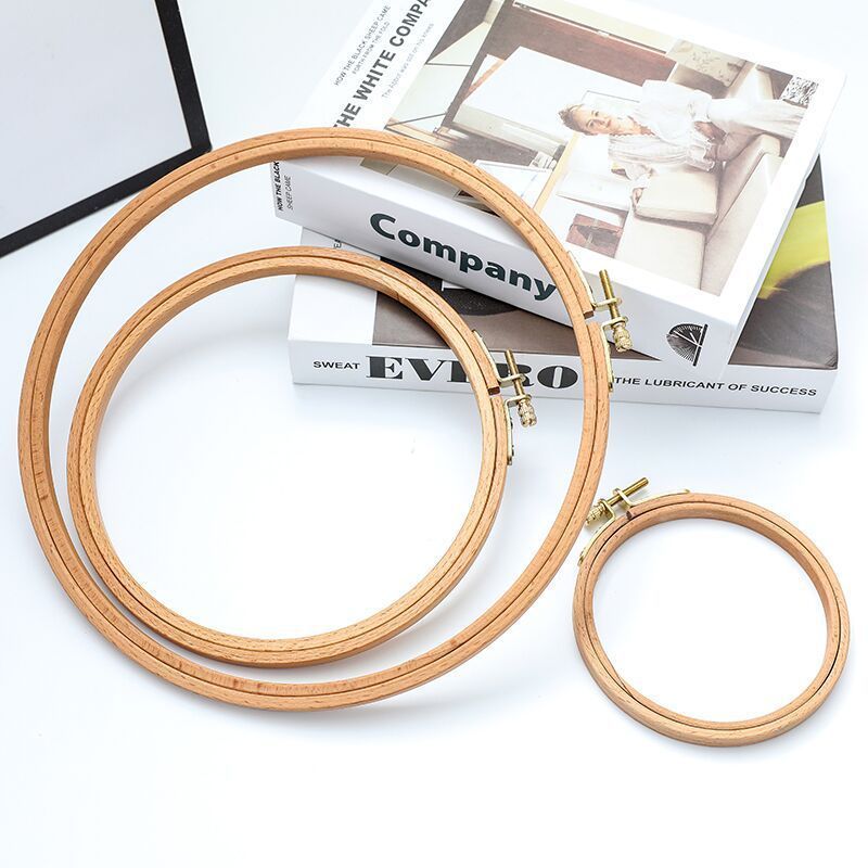 High Quality Wholesale Knitting Tool Adjustable Beech Wood Frame Circle Cross Stitch Toy Hoops Ring Embroidery Hoop