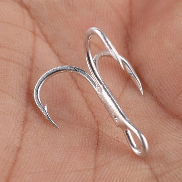 YH87 10pcs 4  Fishing Hook  High Carbon Treble Hooks Super Sharpened solid size Triple Barbed Steel Fish hook