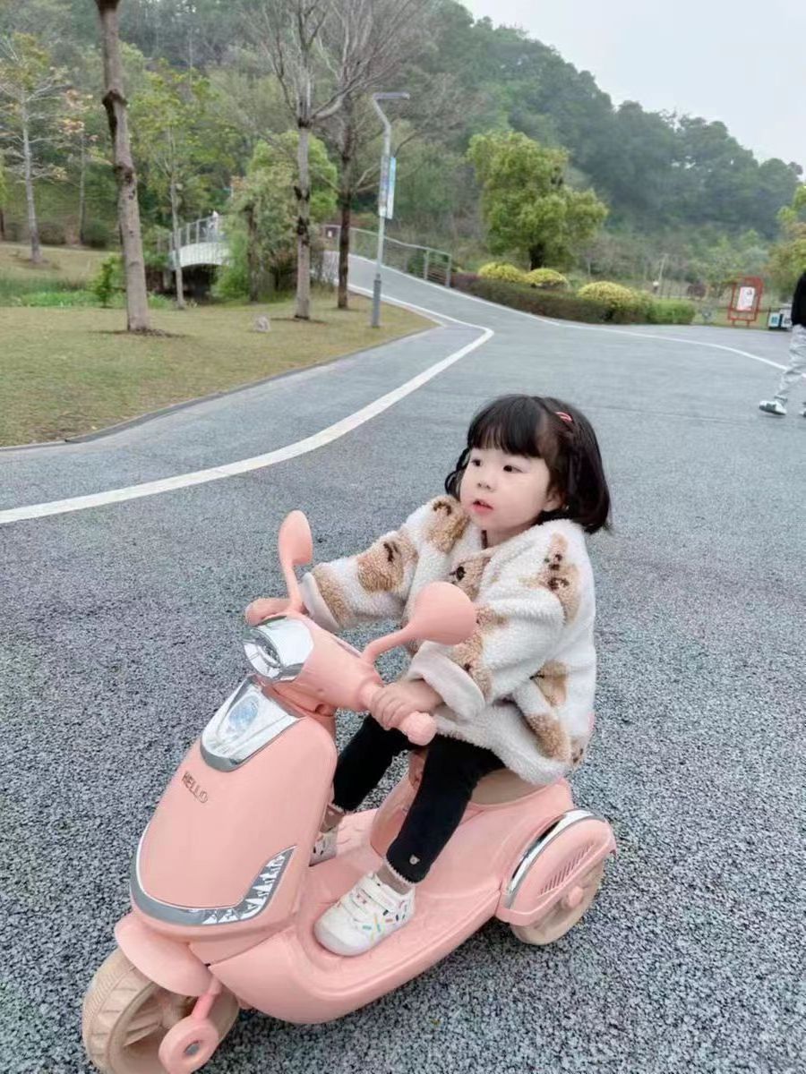 Pink children's riding toys/ Children's pedal electric motorcycle/ Battery powered Bab motorcycle