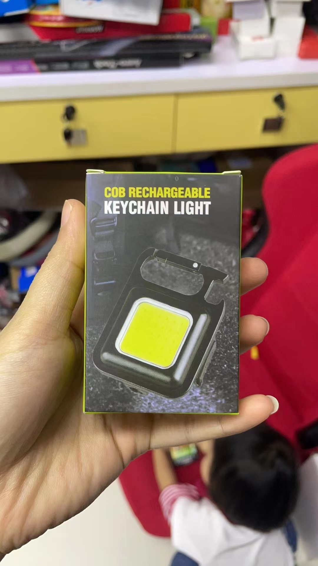 Super Bright Pocket Mini Keychain Light Rechargeable Magnetic Cob Small Aluminum Flashlight with Folding Bracket Bottle Opener