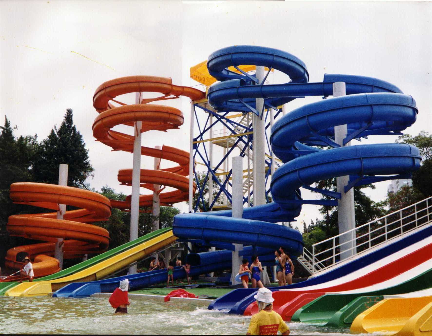 2023 new Outdoor water Park Playground Equipment Fiberglass Water Slides For Kids Adults