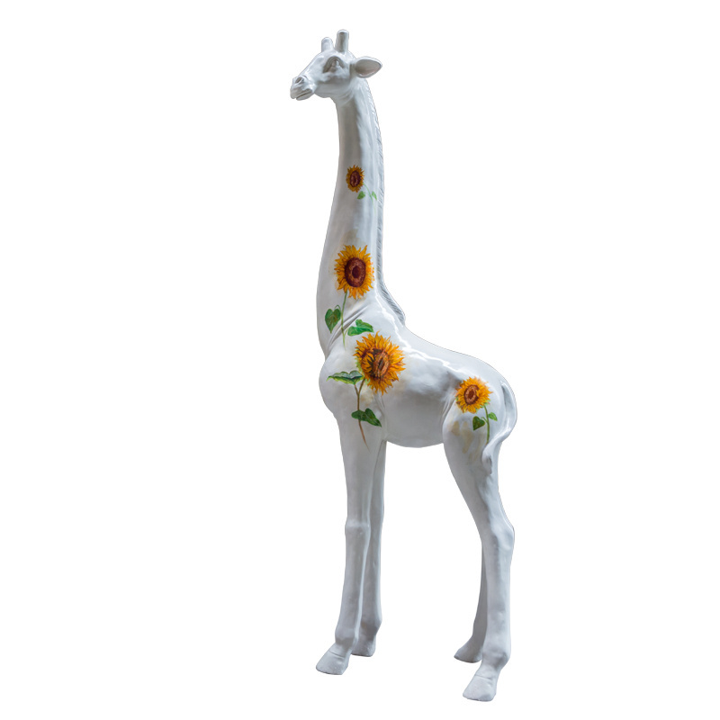 Design life size large fiberglass giraffe animal resin large giraffe statue for garden park shop window display Rural nature