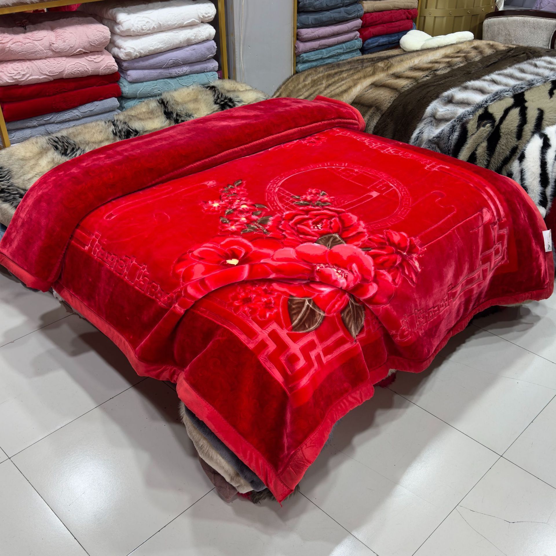 Super Soft King Size Thick Big Heavy Embossing Mink Blanket Morocco Turkey Style Manufacturer Fleece Raschel Blanket