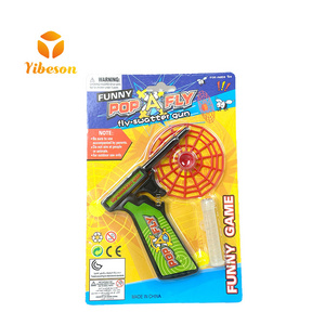 Kids Favor Funny Outdoor Interactive Plastic Launcher Gun Shooting Game Fly Swatter Toy For Boys