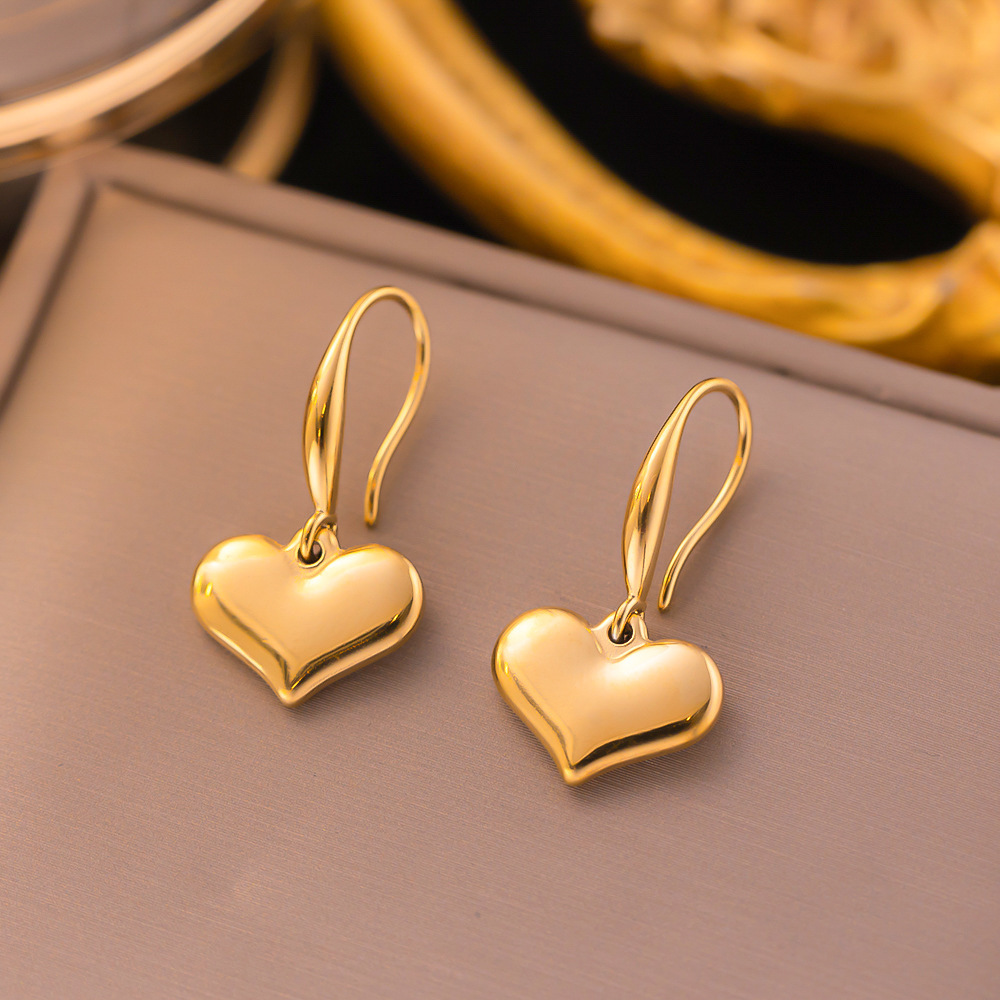 Fashion simple stainless steel 18K gold letter pearl earrings creative geometric heart C shape chain Women's earrings