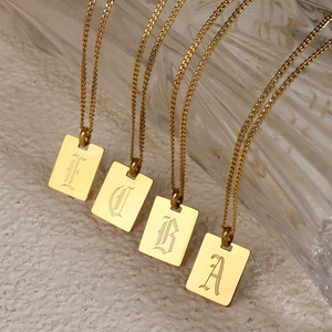 Hot Selling 18k Gold Plated Stainless Steel Initial Necklace Jewelry Minimalist Rectangle Old English Personalize Necklace