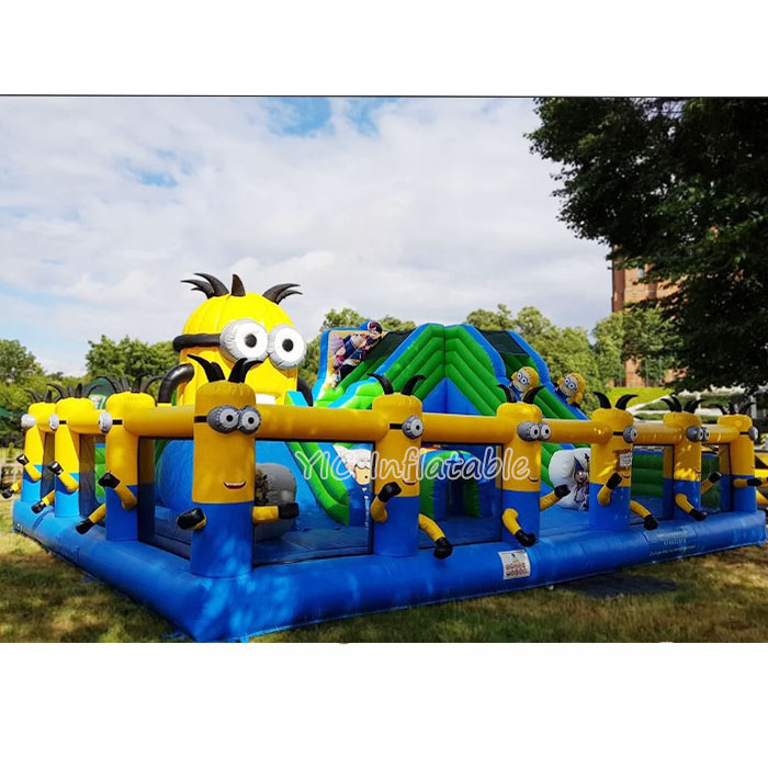 Giant Inflatable Theme Park Outdoor  Inflatable Bouncy Castle Inflatable Fun City Playground for sale