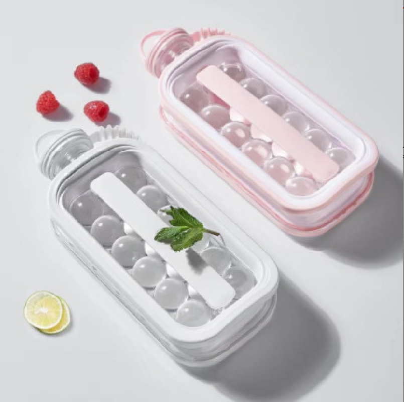 Cute Grid foldable cold water jug ice hockey pot mold household travel silicone ice tray water bottle