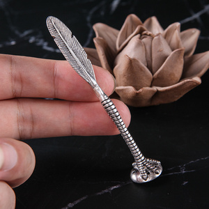 wholesale smoking accessories High Quality metal Eagle claw Cleaner Cleaning Tool of press tobacco