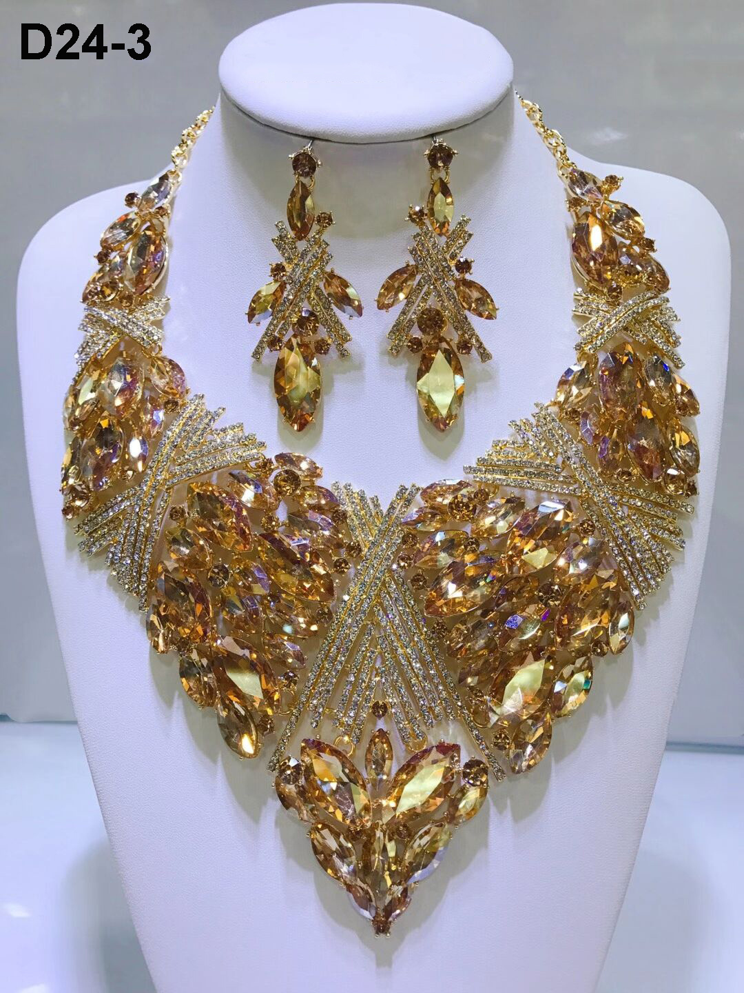 High quality african fashion big Diamond Necklace Jewelry Sets plain gold design Women's elegant new designs