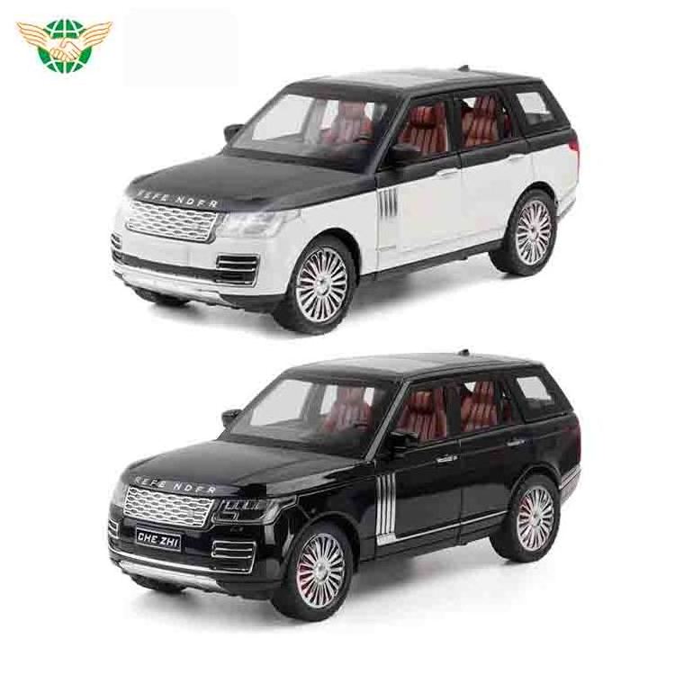 Diecast Car 1/24 Model Car Toy 1/24 Scale Pull Back Range Rover with Sound Light 6 Doors Openable Metal Car for Kids