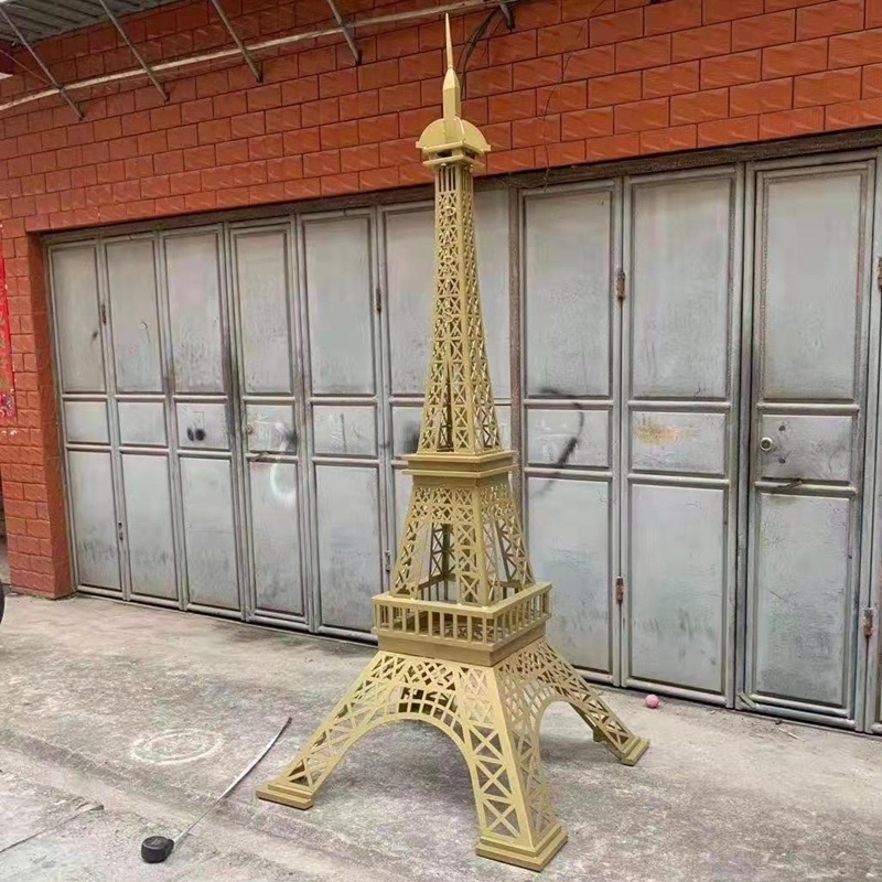 Outdoor decoration Custom Large Iron Eiffel Tower Sculpture for Sale Height 210cm