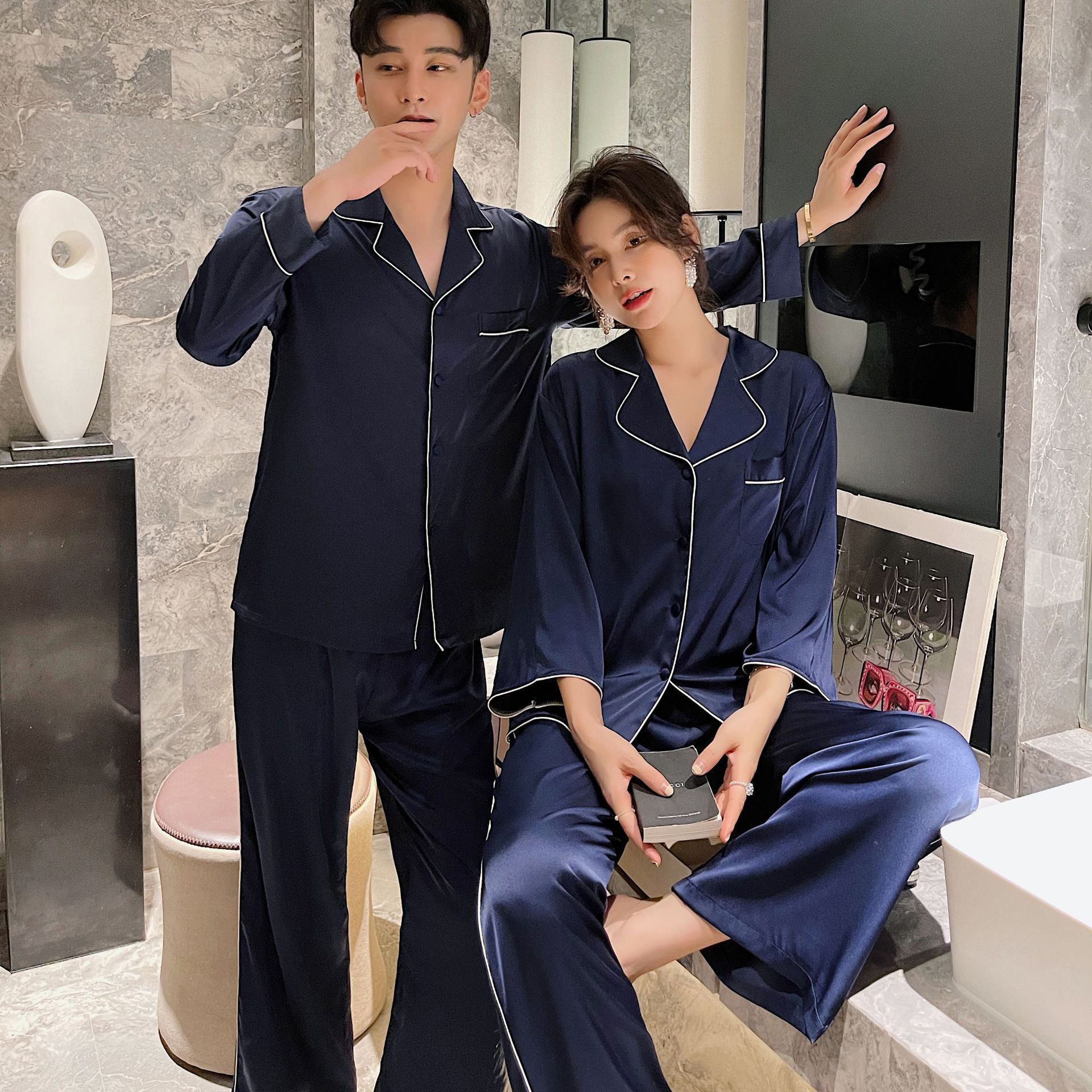 European and American Style Lounge Wear Long Sleeve Two Piece Women Fashion Pajama Sleepwear Set Couples Pajamas Polyester Woven